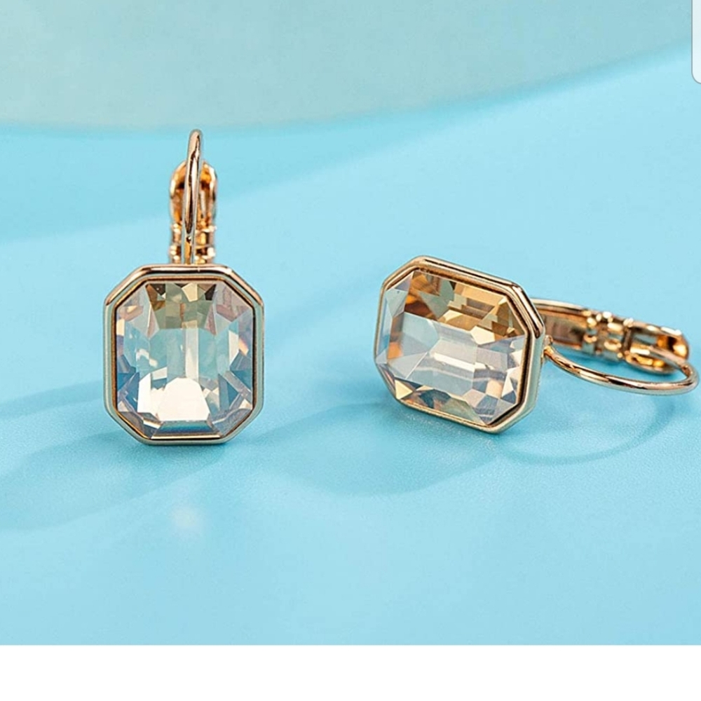 NWT Austrian Crystal Earings